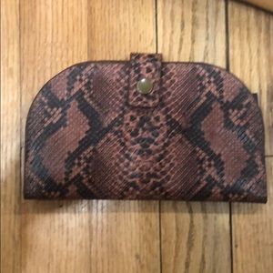 NWT ABLE Marisol wallet